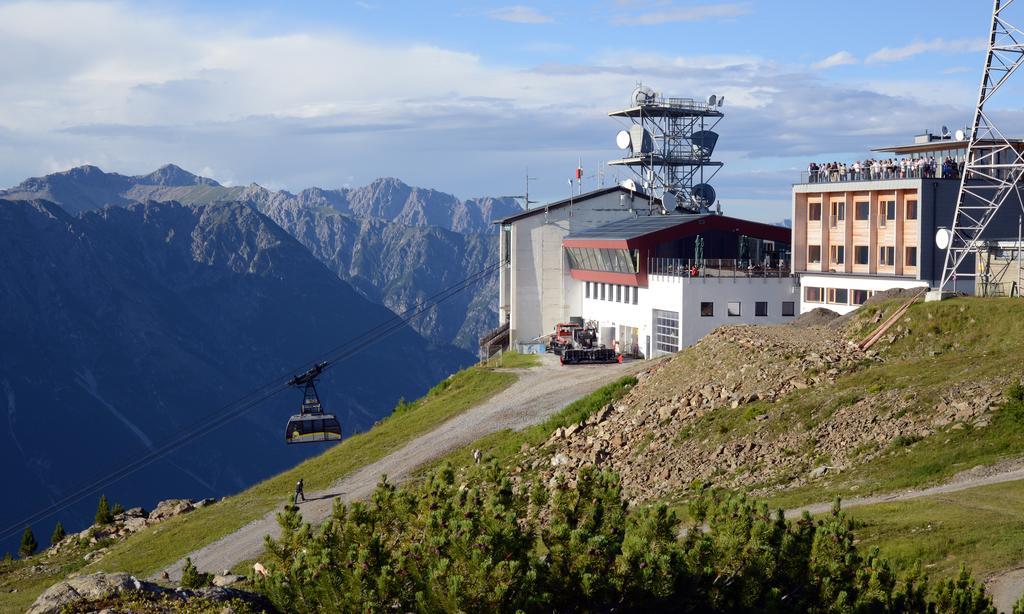 Venet Gipfelhuette Hotel Zams Buitenkant foto